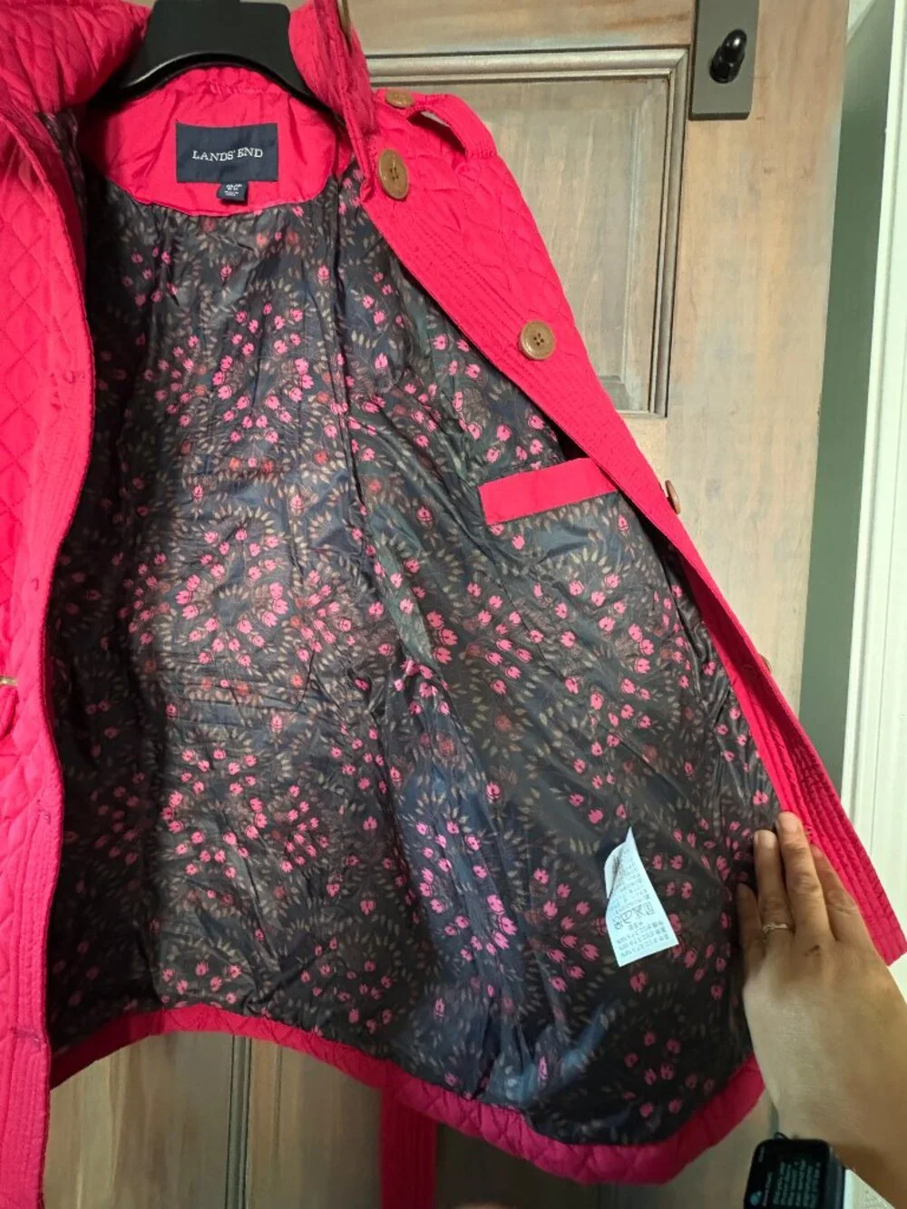 Lands End Quilted Barn jacket, Size Medium, Bright pink - Picture 6 of 6
